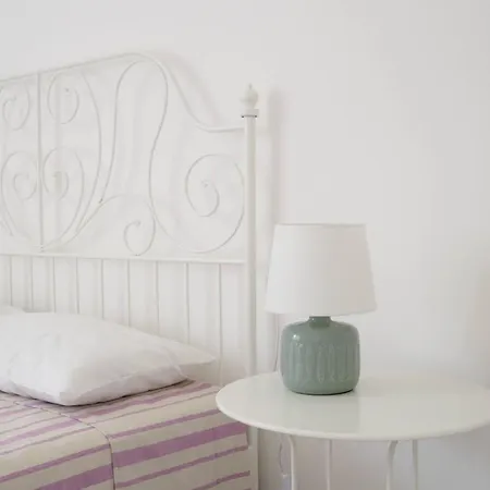 Il Rifugio Del Navigante Bed & Breakfast 3*